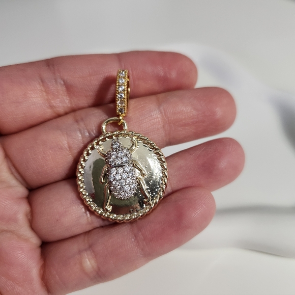 Large Bug Charm - Picture 2 of 2